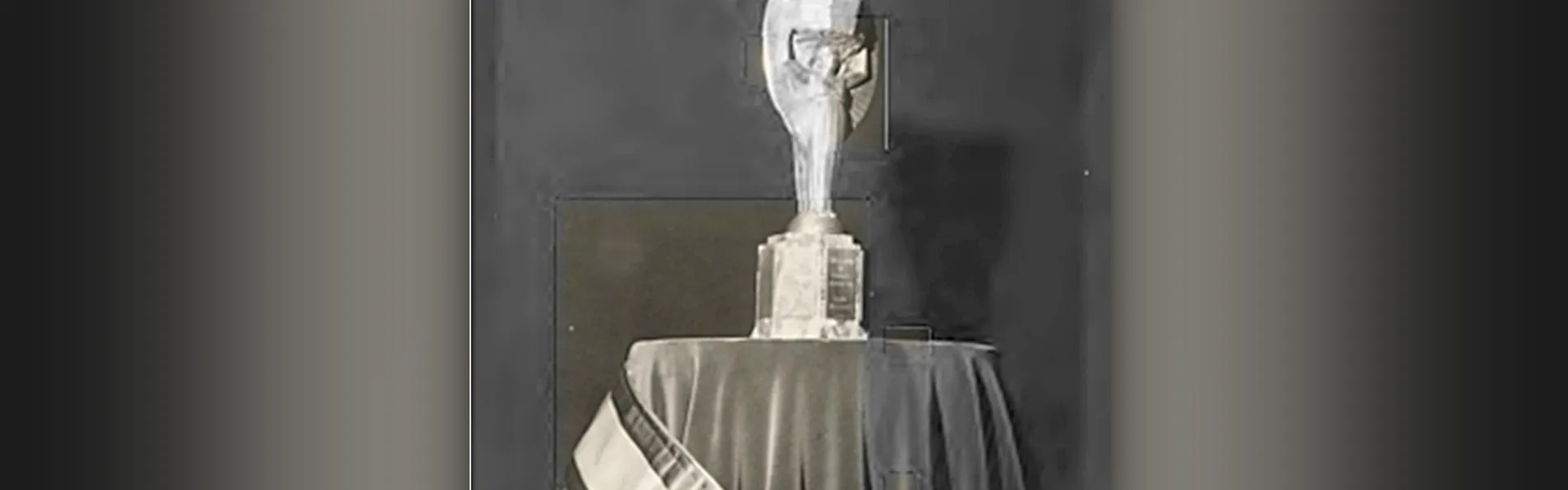 O roubo da taça Jules Rimet: capítulo sombrio da história do futebol  brasileiro